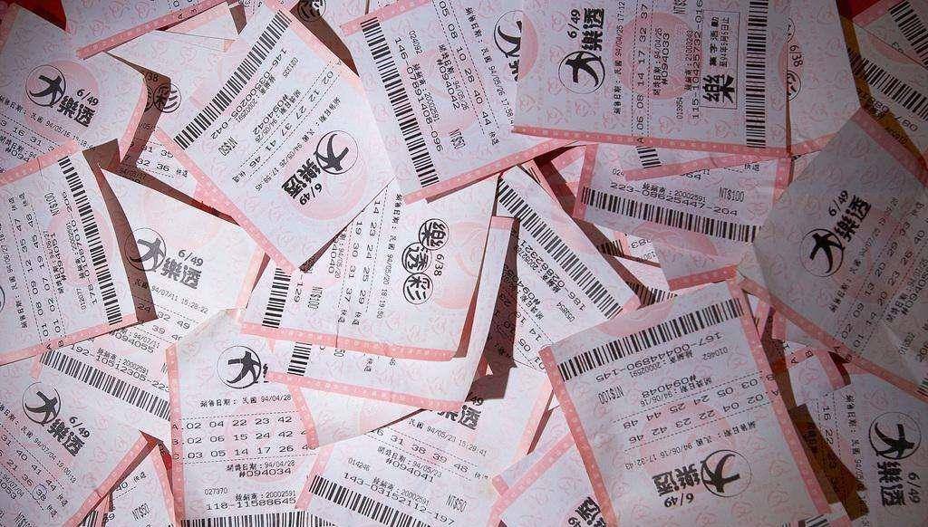 双色球004期，彩民热情不减，晒票热潮再起