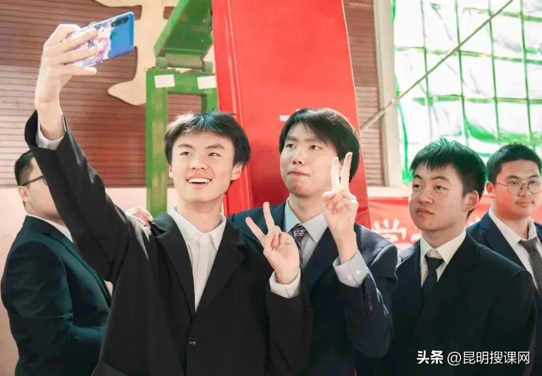 探索多彩世界