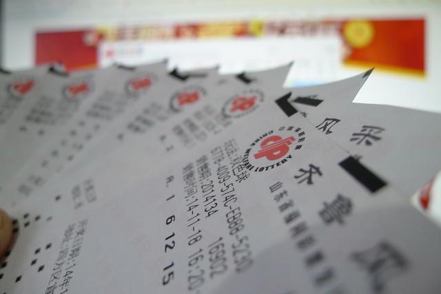 澳门六开彩近15期结果查询表，理性看待彩票，谨慎参与2025澳门开奖结果查询